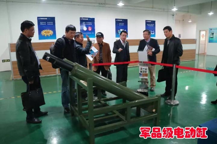 高新區(qū)機(jī)電商會(huì)考察蘇州通錦精密工業(yè)股份有限公司 高新區(qū)機(jī)電商會(huì)考察蘇州通錦精密工業(yè)股份有限公司